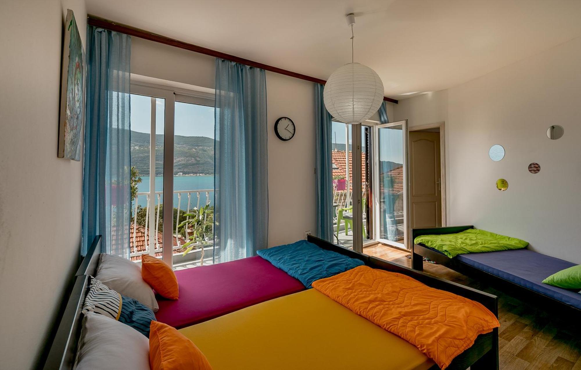 Apartments And Rooms Bumerang Herceg Novi Phòng bức ảnh