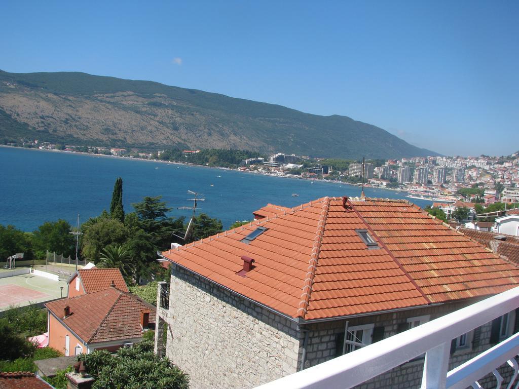 Apartments And Rooms Bumerang Herceg Novi Ngoại thất bức ảnh