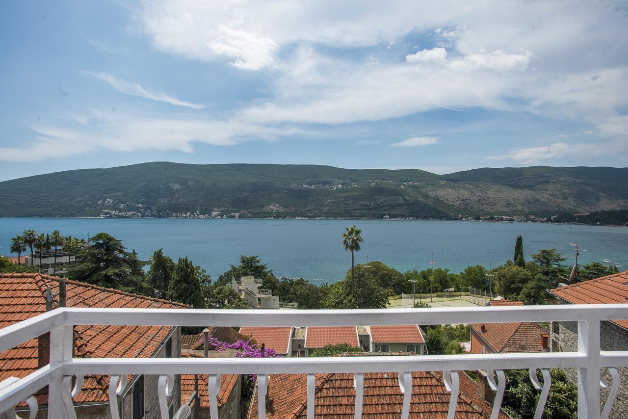 Apartments And Rooms Bumerang Herceg Novi Ngoại thất bức ảnh