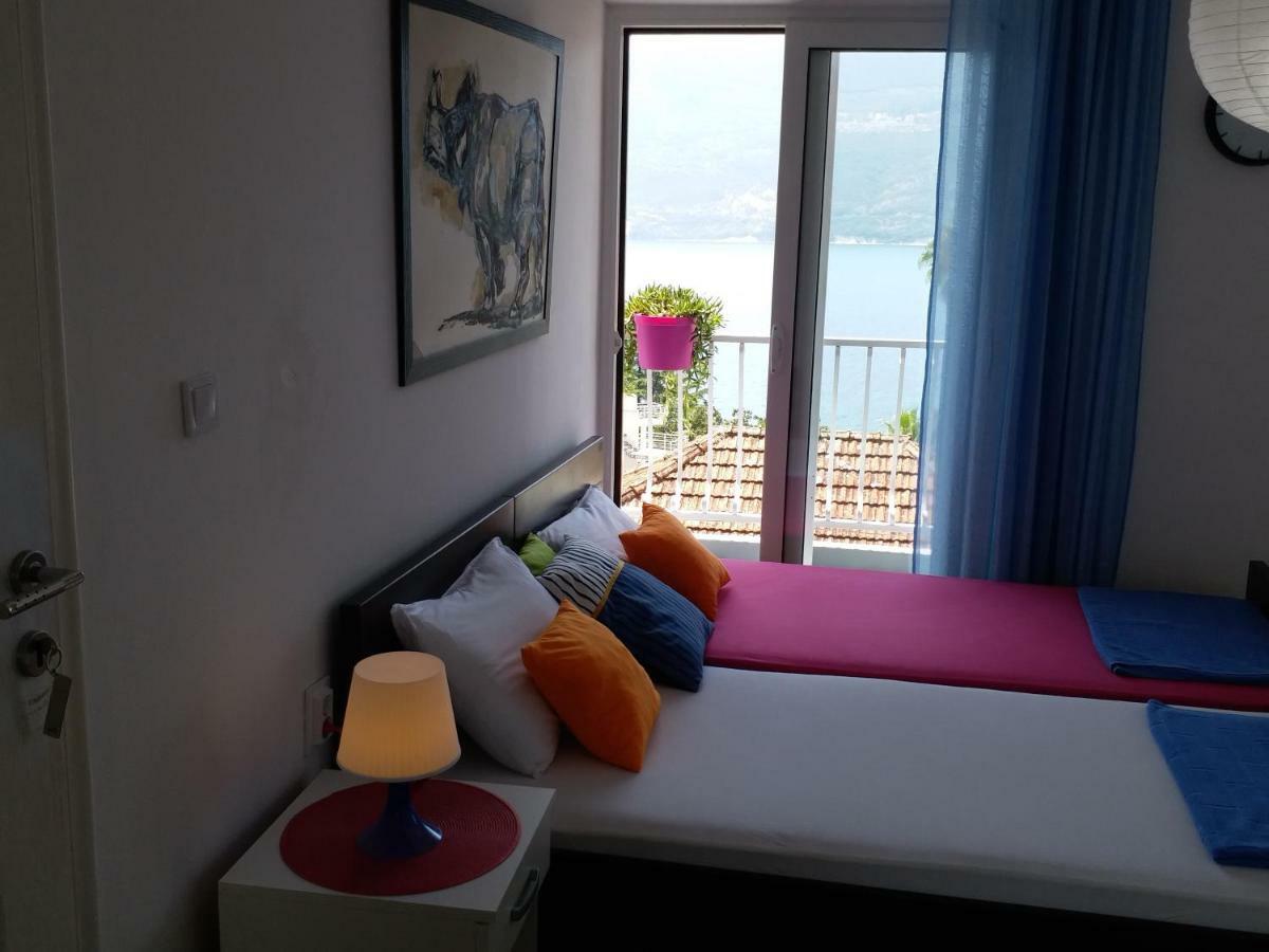 Apartments And Rooms Bumerang Herceg Novi Ngoại thất bức ảnh
