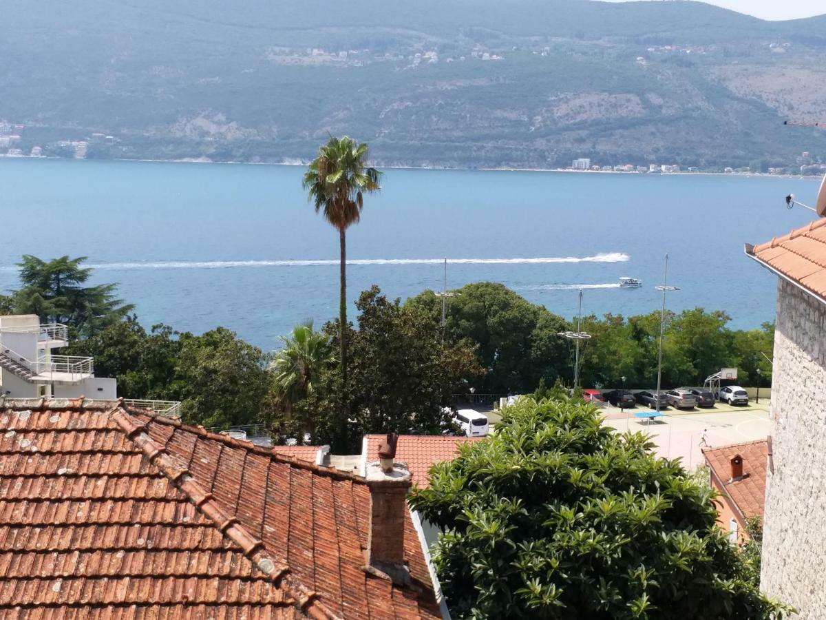 Apartments And Rooms Bumerang Herceg Novi Ngoại thất bức ảnh