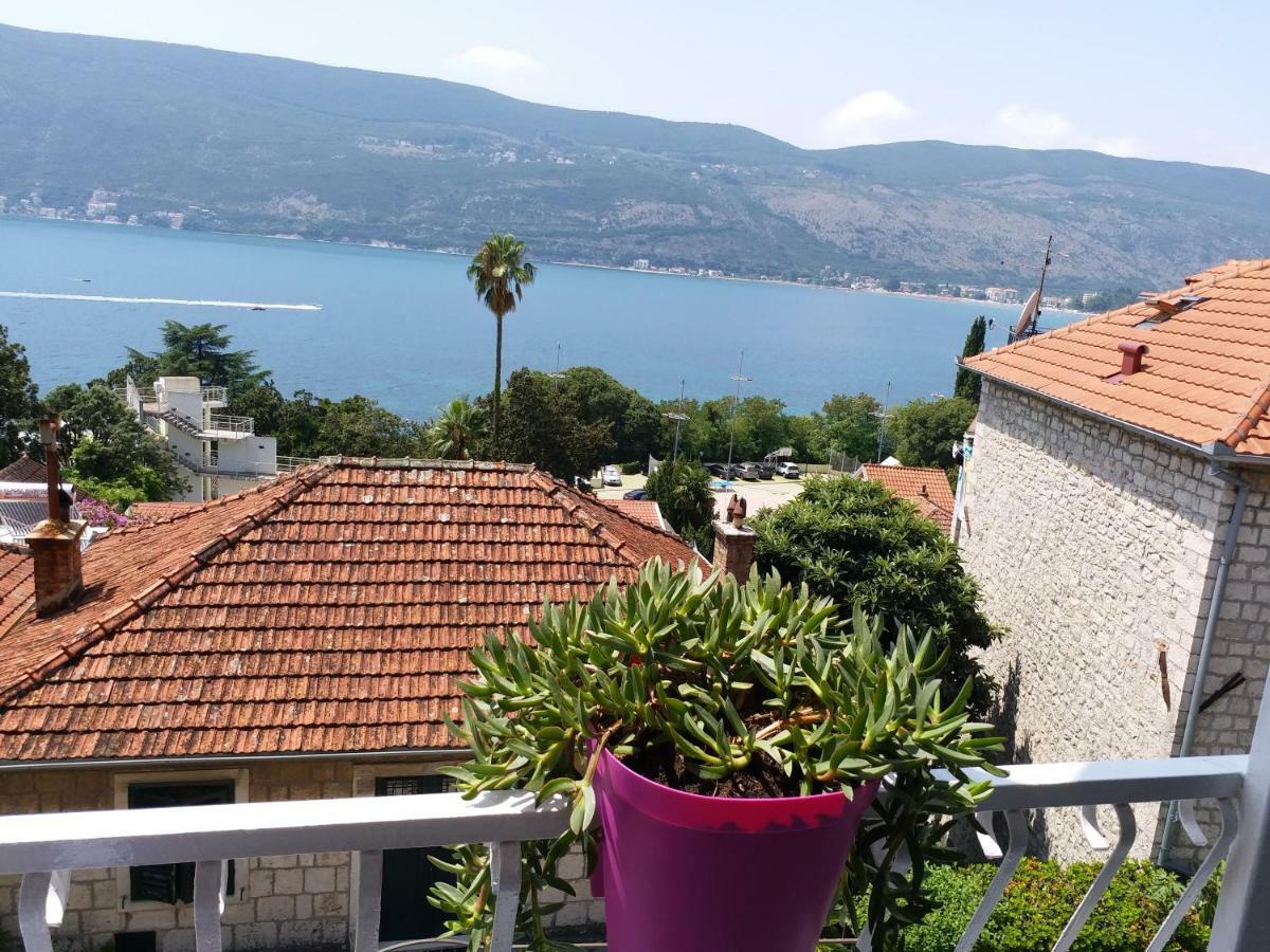 Apartments And Rooms Bumerang Herceg Novi Ngoại thất bức ảnh