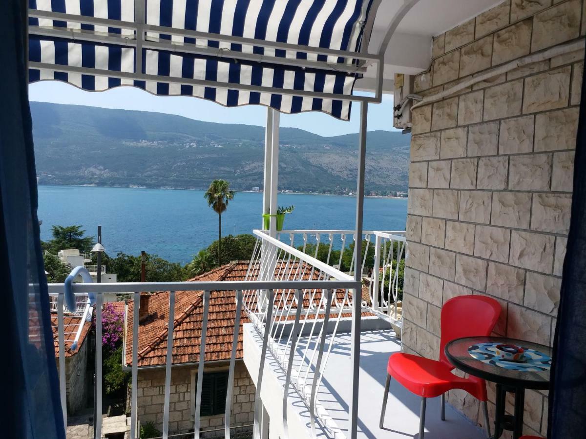 Apartments And Rooms Bumerang Herceg Novi Ngoại thất bức ảnh