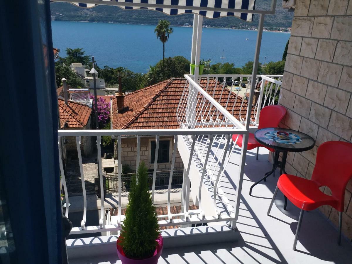 Apartments And Rooms Bumerang Herceg Novi Ngoại thất bức ảnh